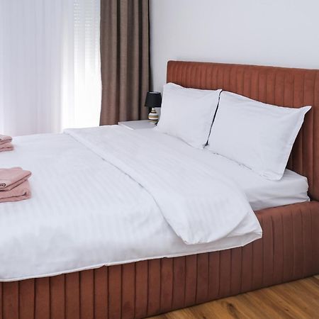 Gjakova Nest Apartments מראה חיצוני תמונה
