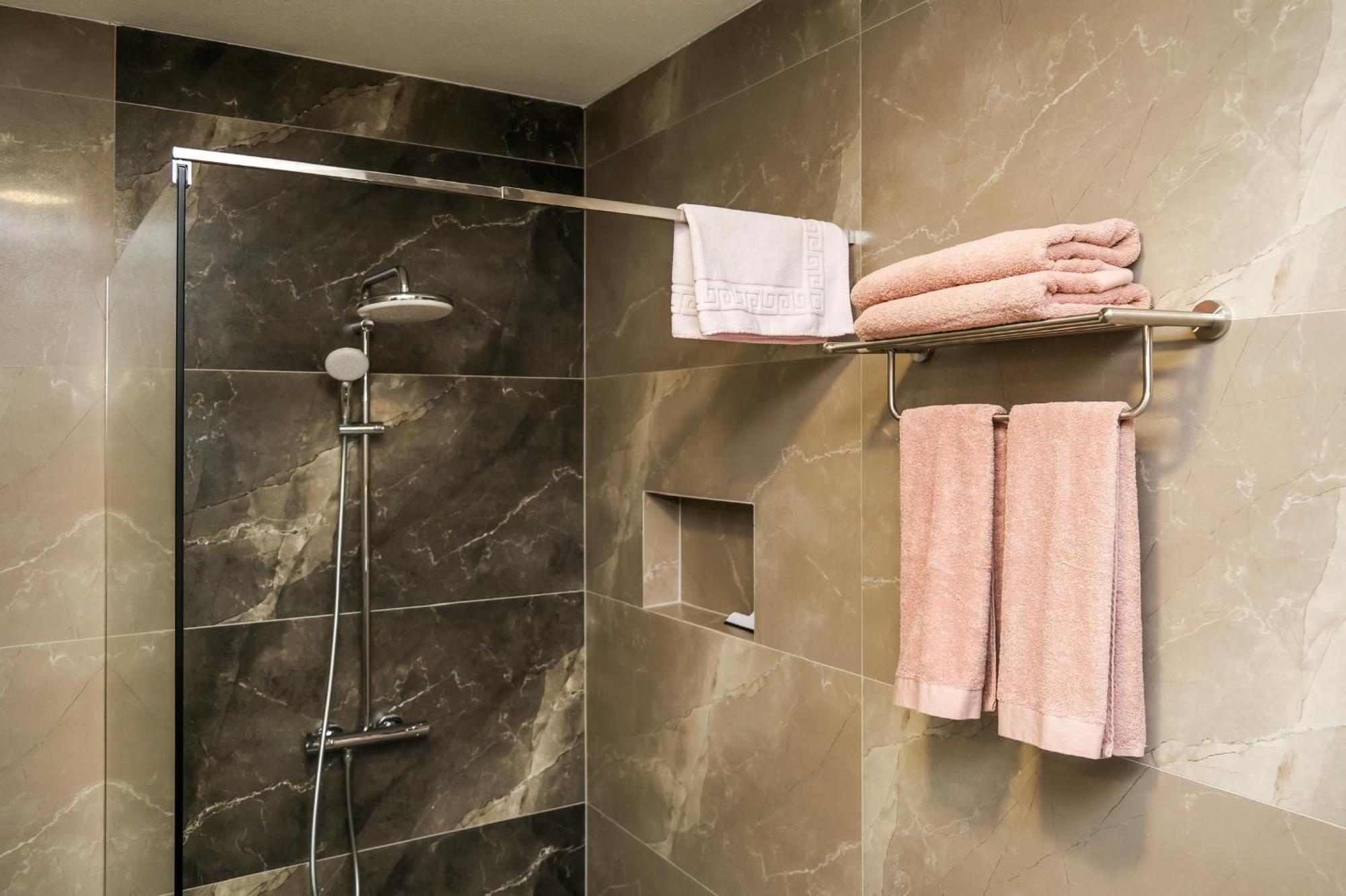 Gjakova Nest Apartments מראה חיצוני תמונה
